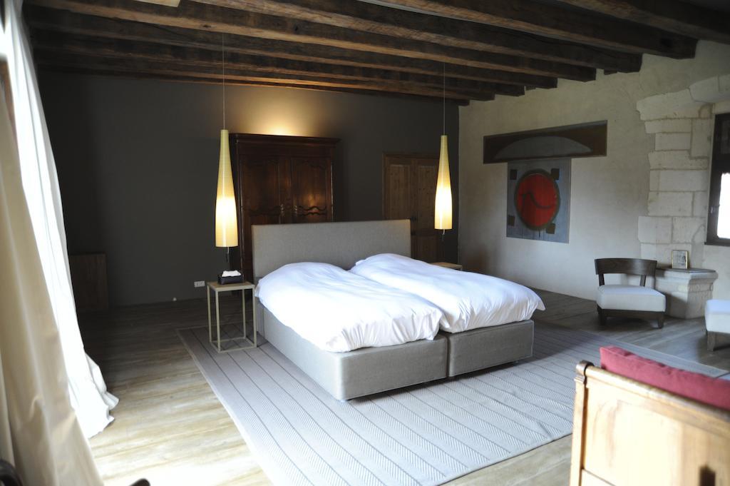 Chateau De Lerse Bed & Breakfast Perignac  Стая снимка