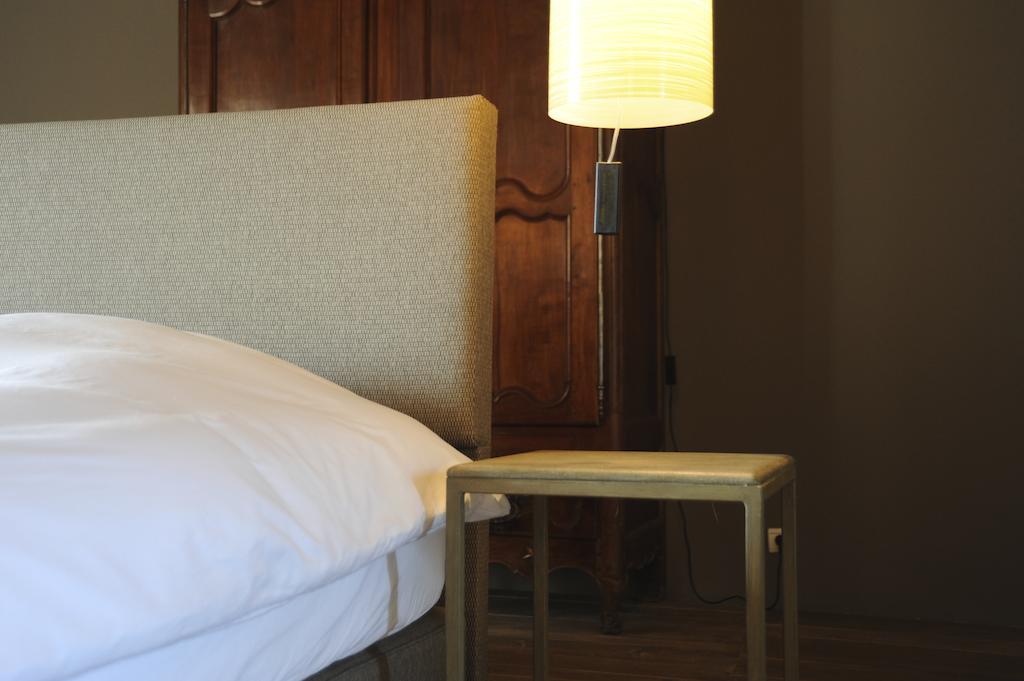 Chateau De Lerse Bed & Breakfast Perignac  Стая снимка